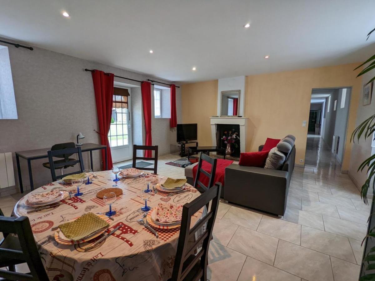 Gite Charmant Au Coeur D'Un Chateau Historique Avec Parc, Proche De Cognac, Ideal Famille Et Nature - Fr-1-653-167 Cherves-de-Cognac Εξωτερικό φωτογραφία