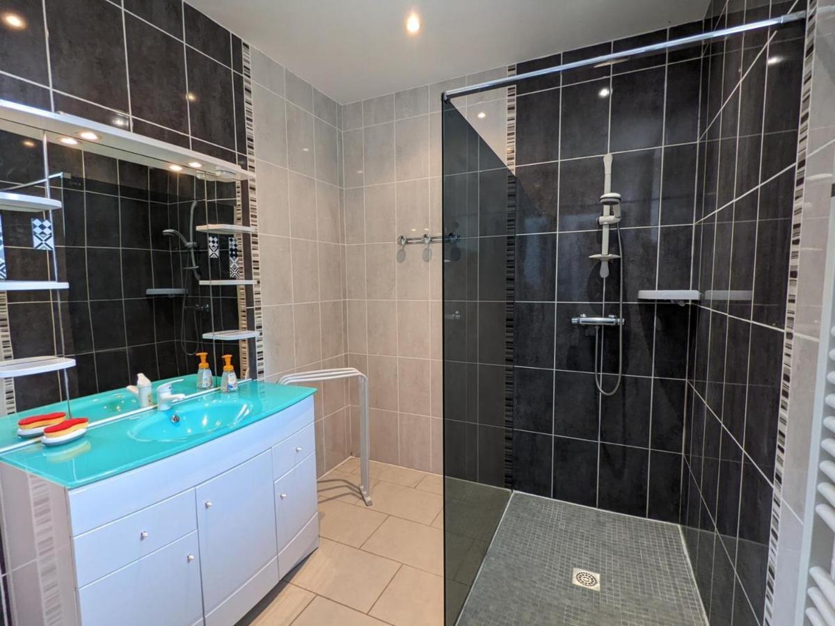 Gite Charmant Au Coeur D'Un Chateau Historique Avec Parc, Proche De Cognac, Ideal Famille Et Nature - Fr-1-653-167 Cherves-de-Cognac Εξωτερικό φωτογραφία